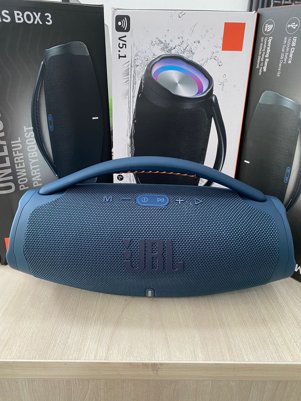 Parlante JBL AAA Boombox 3 - Luegopago